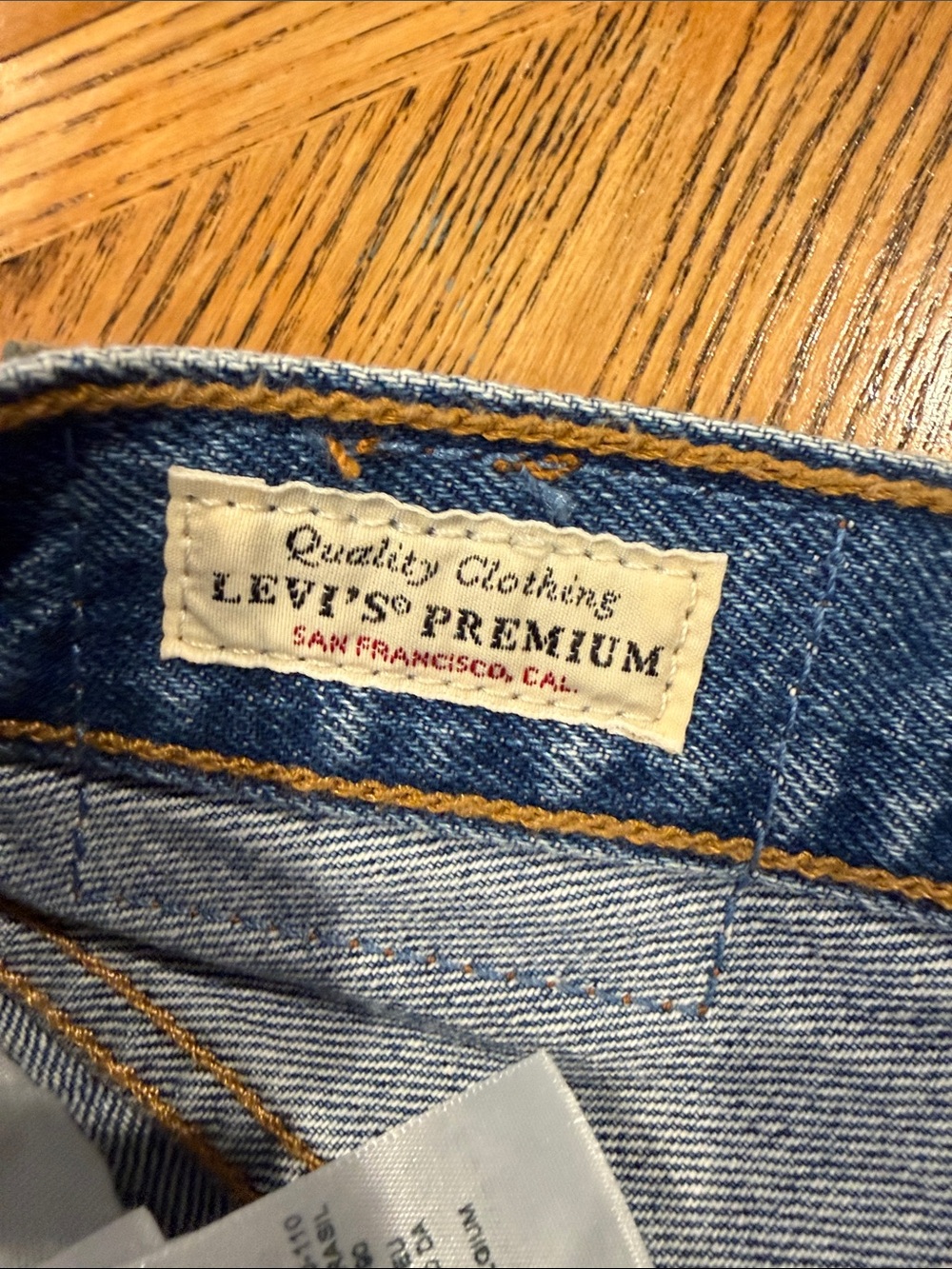 Levi's 501 High Rise Distressed Cutoff Denim Shorts – Size 29W - Picture 4 of 13